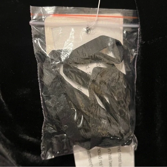 Aidan Mattox Strapless Dress | Black Velvet & Purple Floral Skirt | Size 6 - Picture 10 of 11